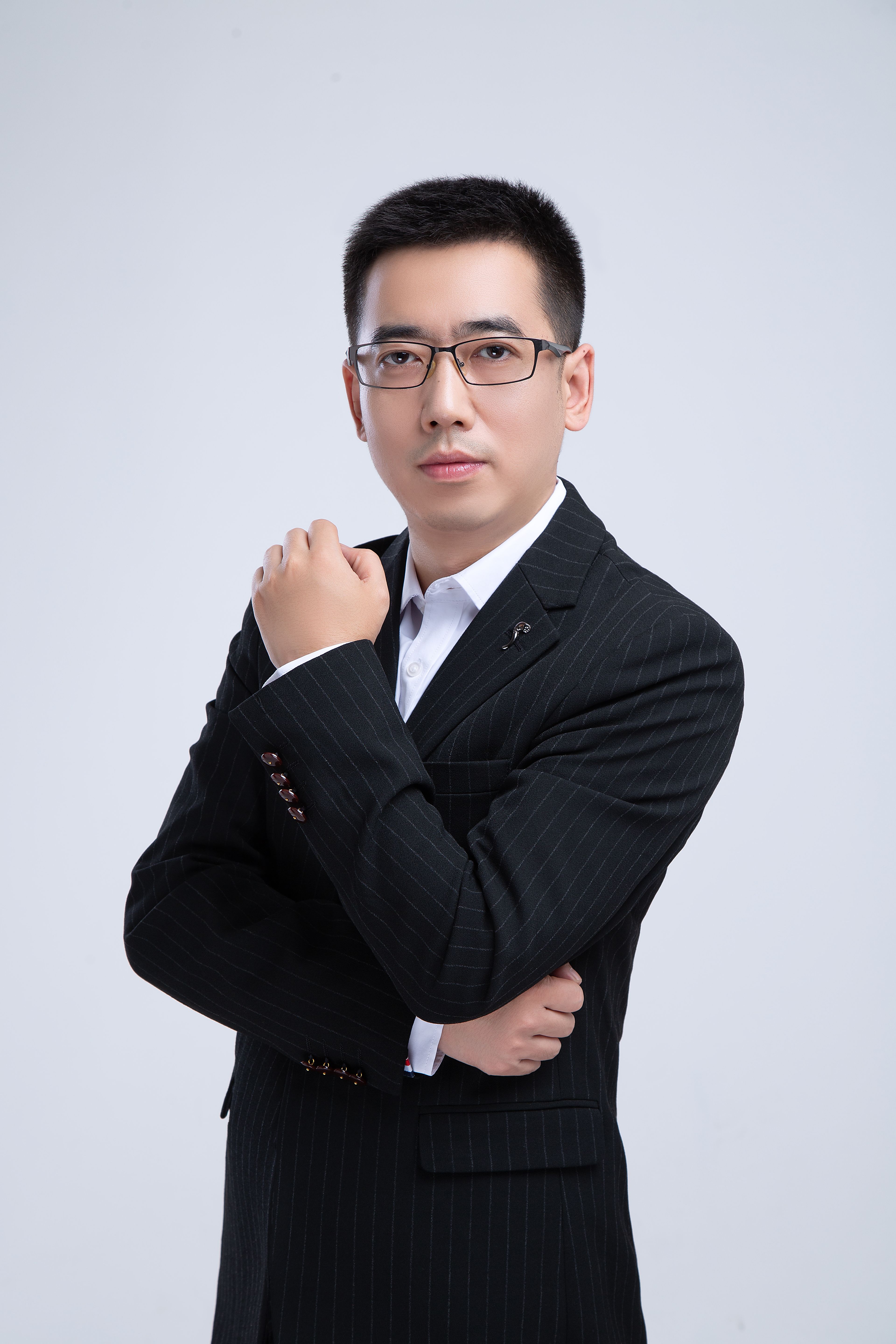 何滔